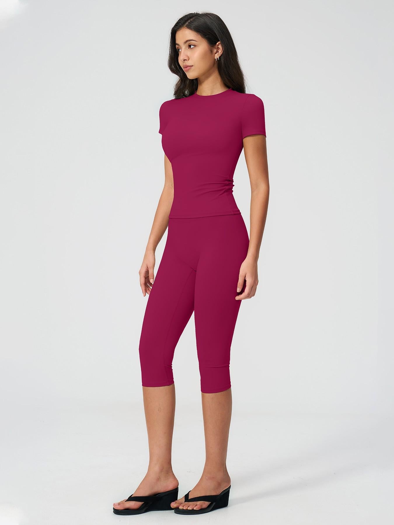 Sculpt Comfort Yoga Set – Buttery-Soft, Breathable Capris, Built for Motion for All Seasons